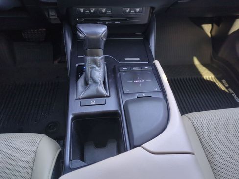 Used 2020 Lexus ES 350 w/ Premium Package image 13