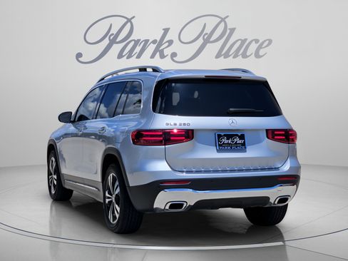 Certified 2026 Mercedes-Benz GLB 250 image 3