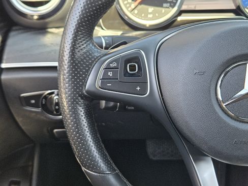 Used 2018 Mercedes-Benz E 300 image 38