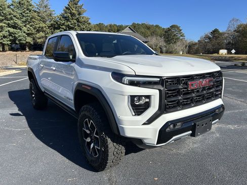 Used 2024 GMC Canyon AT4X image 21