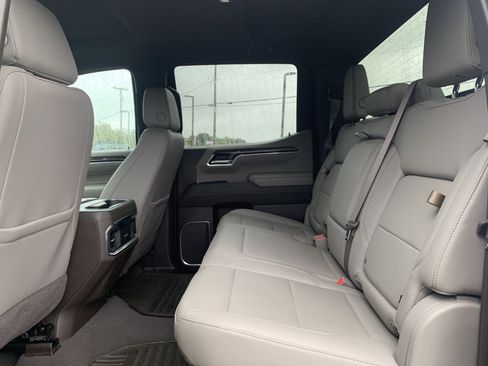 Used 2023 Chevrolet Silverado 1500 LTZ image 32