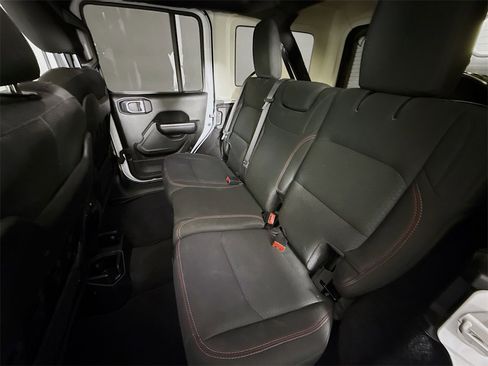 Used 2021 Jeep Wrangler Unlimited Rubicon image 25