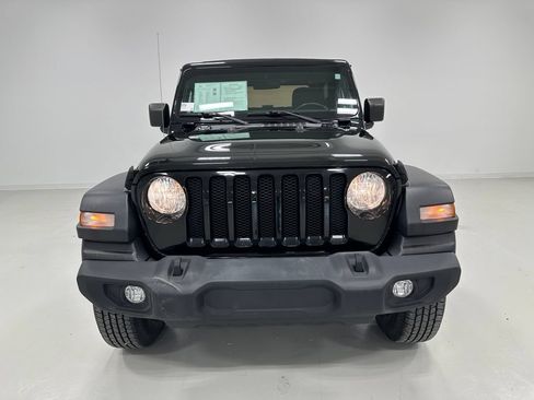 Used 2021 Jeep Wrangler Sport AWD/4WD image 9