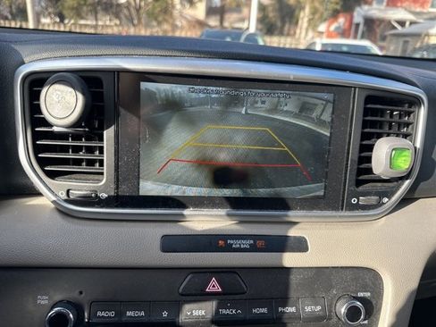 Used 2021 Kia Sportage LX image 14