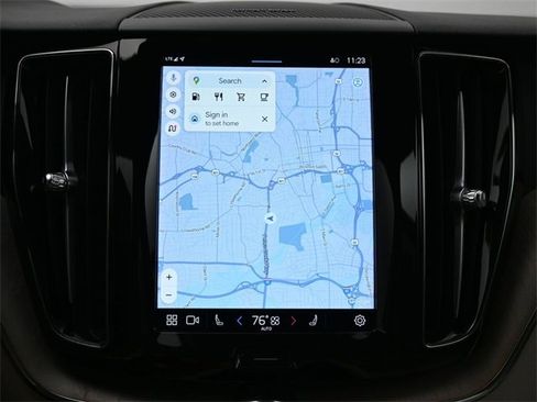 Used 2023 Volvo XC60 B5 Plus w/ Protection Package Premier image 14