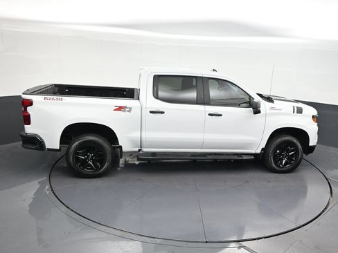 Used 2025 Chevrolet Silverado 1500 Custom Trail Boss AWD/4WD image 22