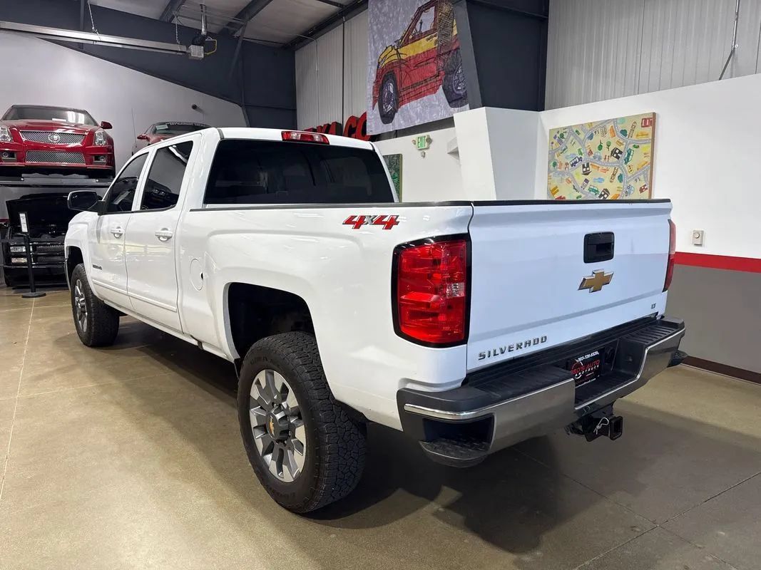Used 2019 Chevrolet Silverado 2500 LT AWD/4WD image 16