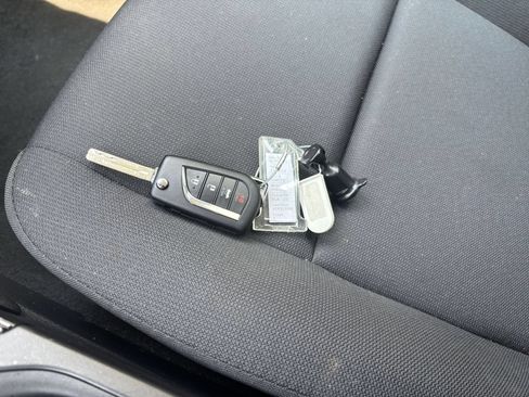 Used 2025 Toyota Corolla LE FWD image 18