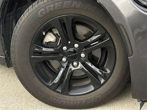 Used 2023 Dodge Charger SXT image 8