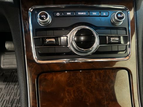 Used 2018 Lincoln Continental Reserve w/ Luxury Package AWD/4WD image 14