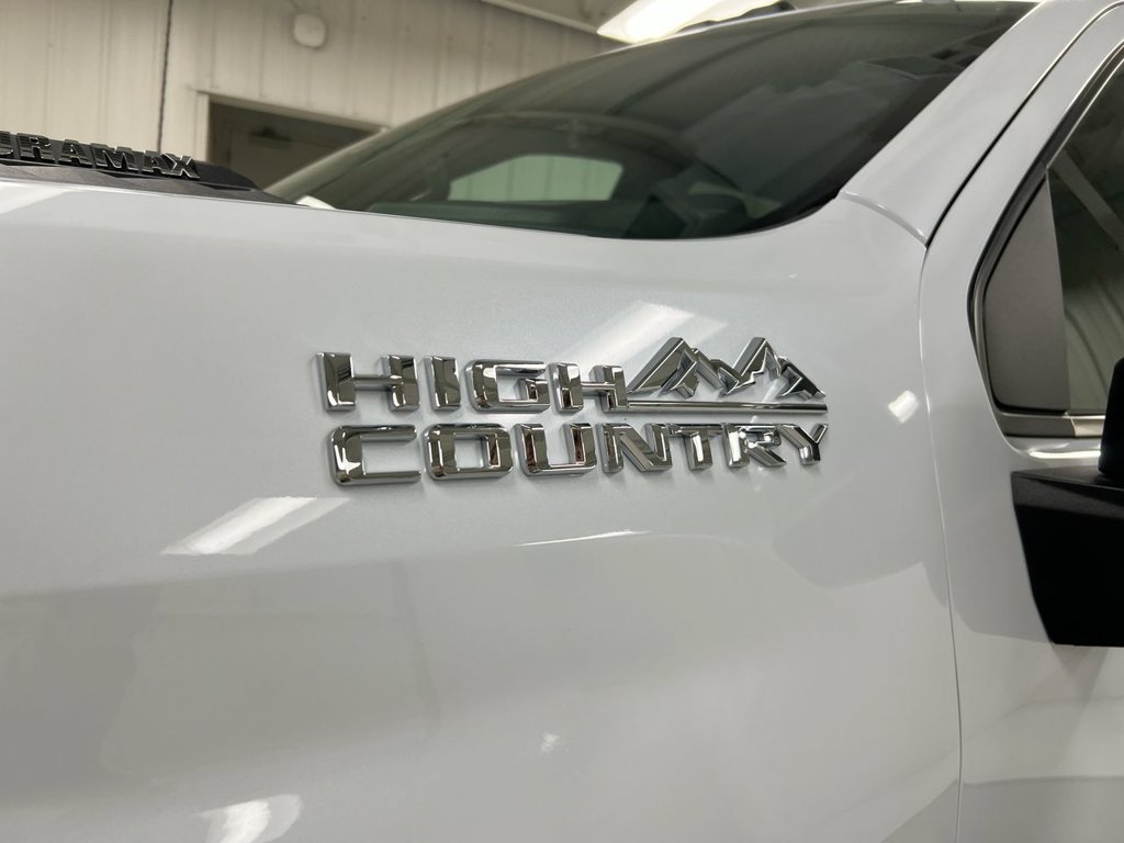 New 2026 Chevrolet Silverado 2500 High Country w/ High Country Premium Package AWD/4WD image 27