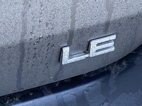 Used 2023 Toyota Highlander LE image 5