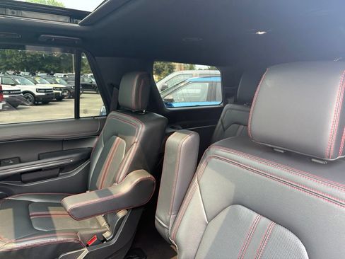 Used 2022 Ford Expedition Limited AWD/4WD image 27