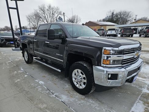 Used 2015 Chevrolet Silverado 3500 LTZ w/ Duramax Plus Package image 6