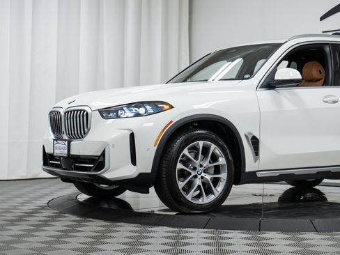 Used 2026 BMW X5 xDrive40i w/ Premium Package image 24