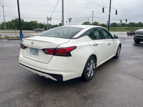 Used 2019 Nissan Altima 2.5 S FWD image 3