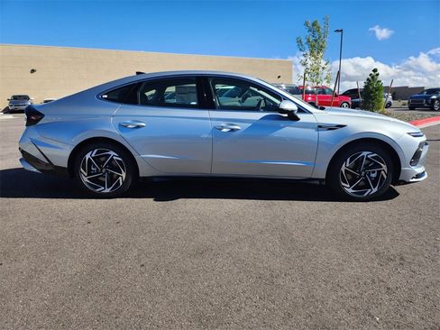 New 2026 Hyundai Sonata SEL image 3