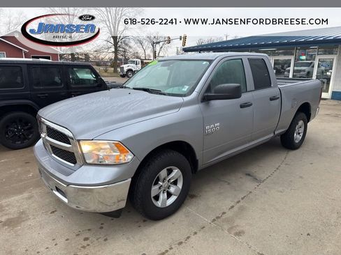 Used 2024 RAM 1500 Classic SLT image 3