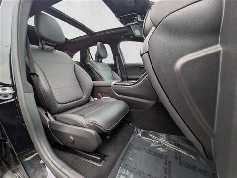 Certified 2026 Mercedes-Benz GLC 300 4MATIC image 21