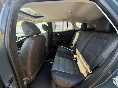 New 2026 Chevrolet Trax LT w/ Sunroof Package FWD image 23