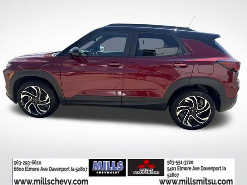 Used 2024 Chevrolet TrailBlazer RS w/ Convenience Package AWD/4WD image 2
