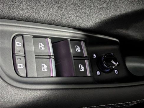 Used 2024 Audi Q8 Prestige w/ Prestige Package image 18