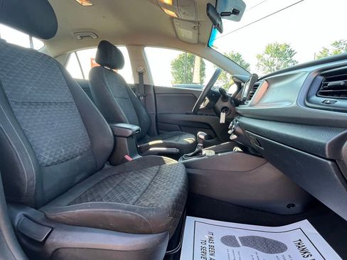 Used 2019 Kia Rio S FWD image 18
