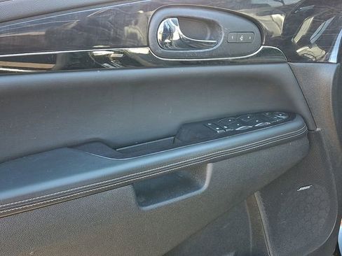 Used 2016 Buick Enclave Leather image 16