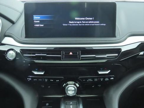 Used 2026 Acura MDX w/ Technology Package FWD image 16