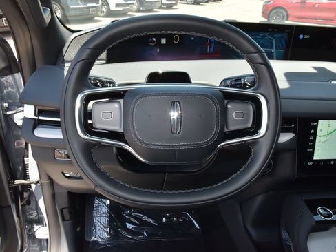 New 2026 Lincoln Navigator Reserve w/ Jet Appearance Package AWD/4WD image 23