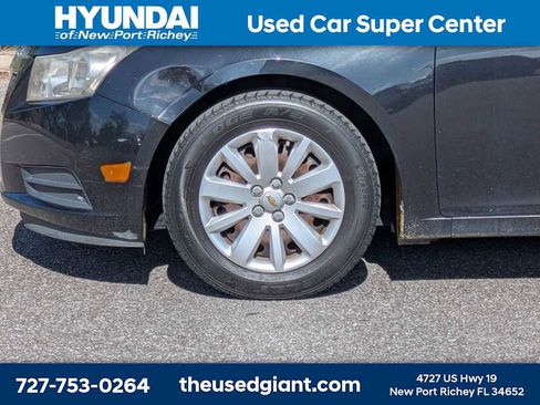 Used 2011 Chevrolet Cruze LS w/ Connectivity Package FWD image 10