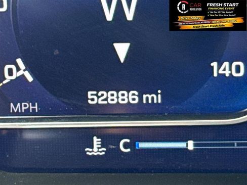 Used 2024 Chevrolet Silverado 2500 LT AWD/4WD image 31