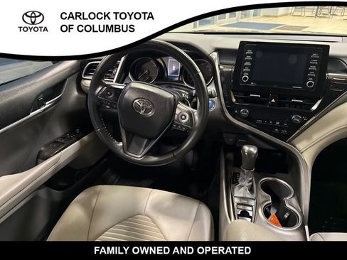 Used 2022 Toyota Camry SE image 18