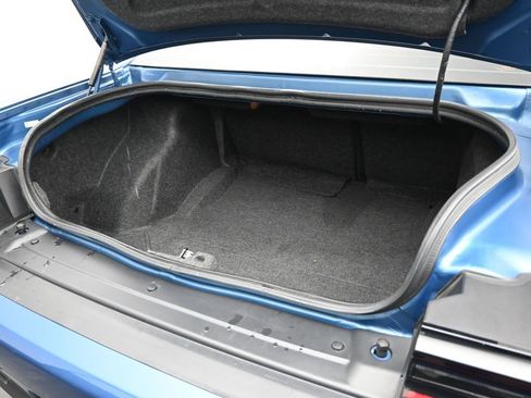 Used 2022 Dodge Challenger SXT w/ Plus Package image 21