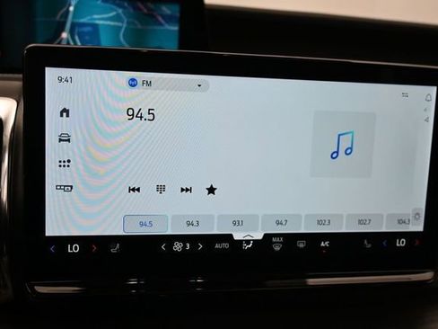 Certified 2025 Ford Expedition Platinum AWD/4WD image 18