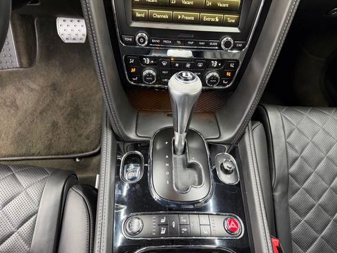 Used 2017 Bentley Continental GT image 16