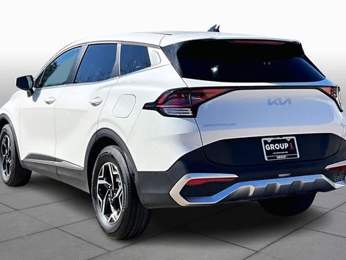 Used 2024 Kia Sportage LX image 11