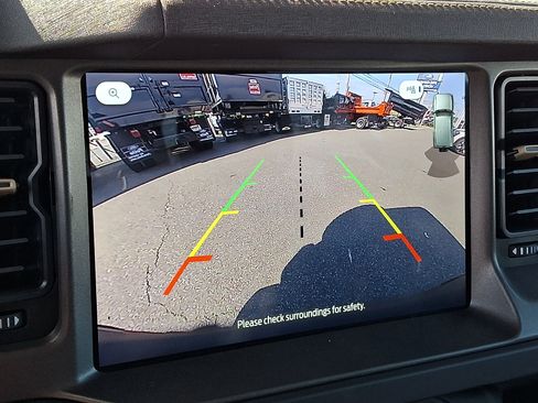 Used 2025 Ford Bronco Badlands AWD/4WD image 19