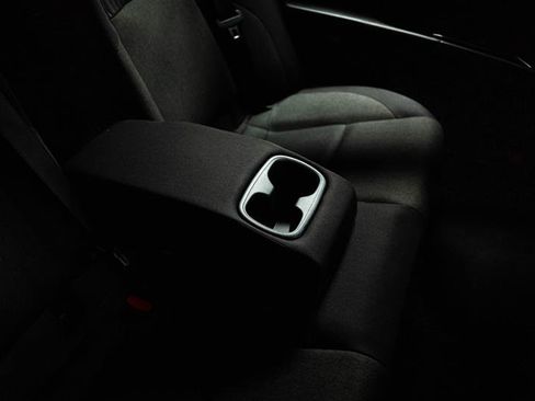 Used 2025 Toyota Camry LE image 12