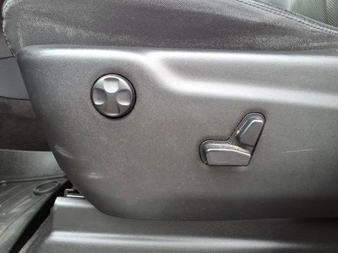 Used 2019 Jeep Grand Cherokee Limited w/ Luxury Group II image 15