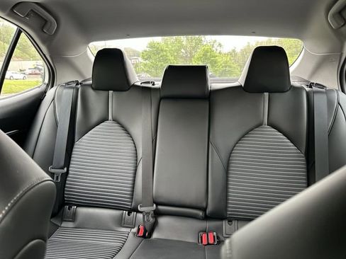 Used 2023 Toyota Camry SE FWD image 28