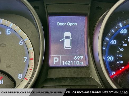 Used 2016 Hyundai Santa Fe Sport image 12