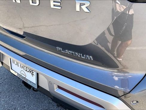 Certified 2025 Nissan Pathfinder Platinum w/ Cargo Package FWD image 8