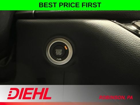 New 2027 Chrysler Pacifica Select w/ Family Tech Group FWD image 32