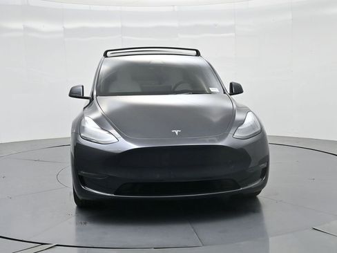 Used 2025 Tesla Model Y Long Range image 3
