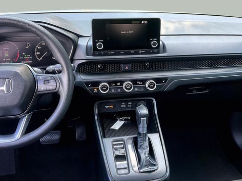 Used 2025 Honda CR-V EX image 7