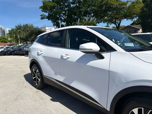 Used 2024 Kia Sportage EX FWD image 7