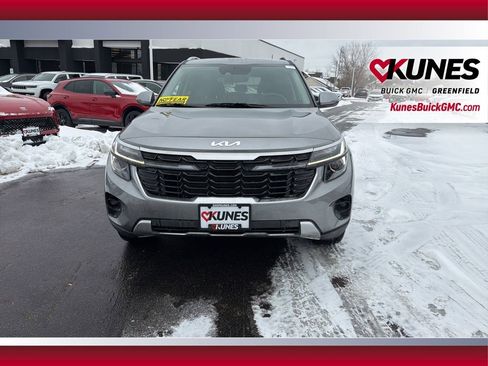 Used 2025 Kia Seltos S image 14