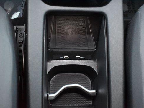 Used 2022 Volkswagen ID.4 Pro image 24