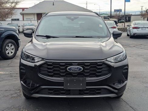Used 2023 Ford Escape ST-Line AWD/4WD image 10